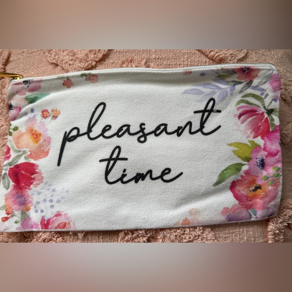 Artist Paint Brush Set with Case - Picture 3 of 7